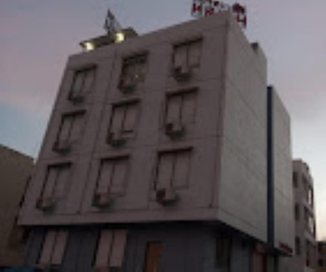 Hotel Krish , Сомнатг Екстер'єр фото