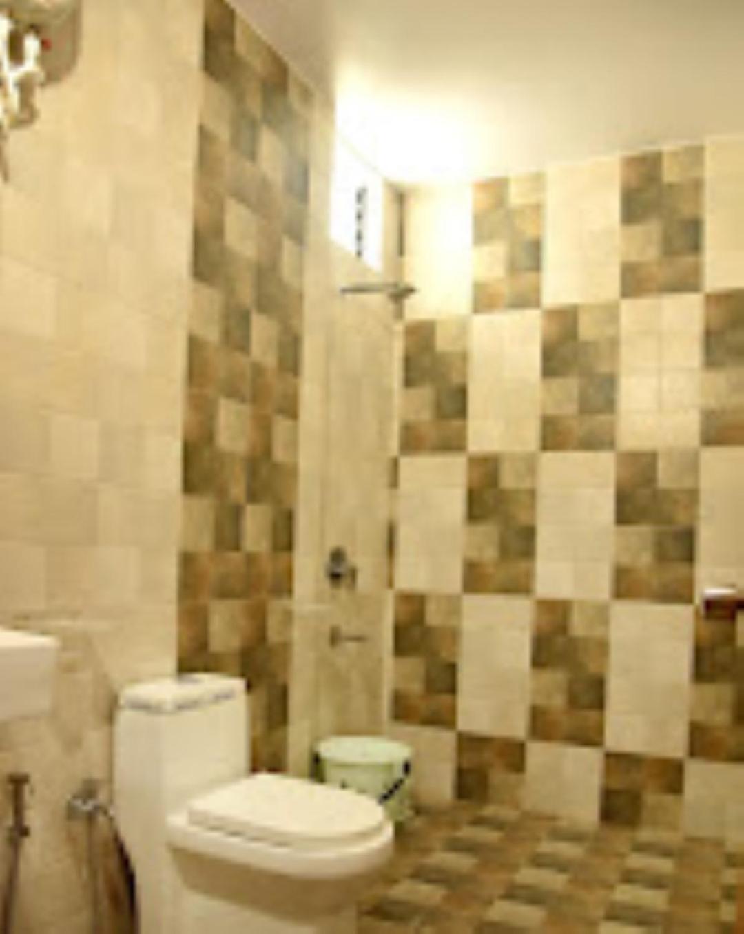 Hotel Krish , Сомнатг Екстер'єр фото