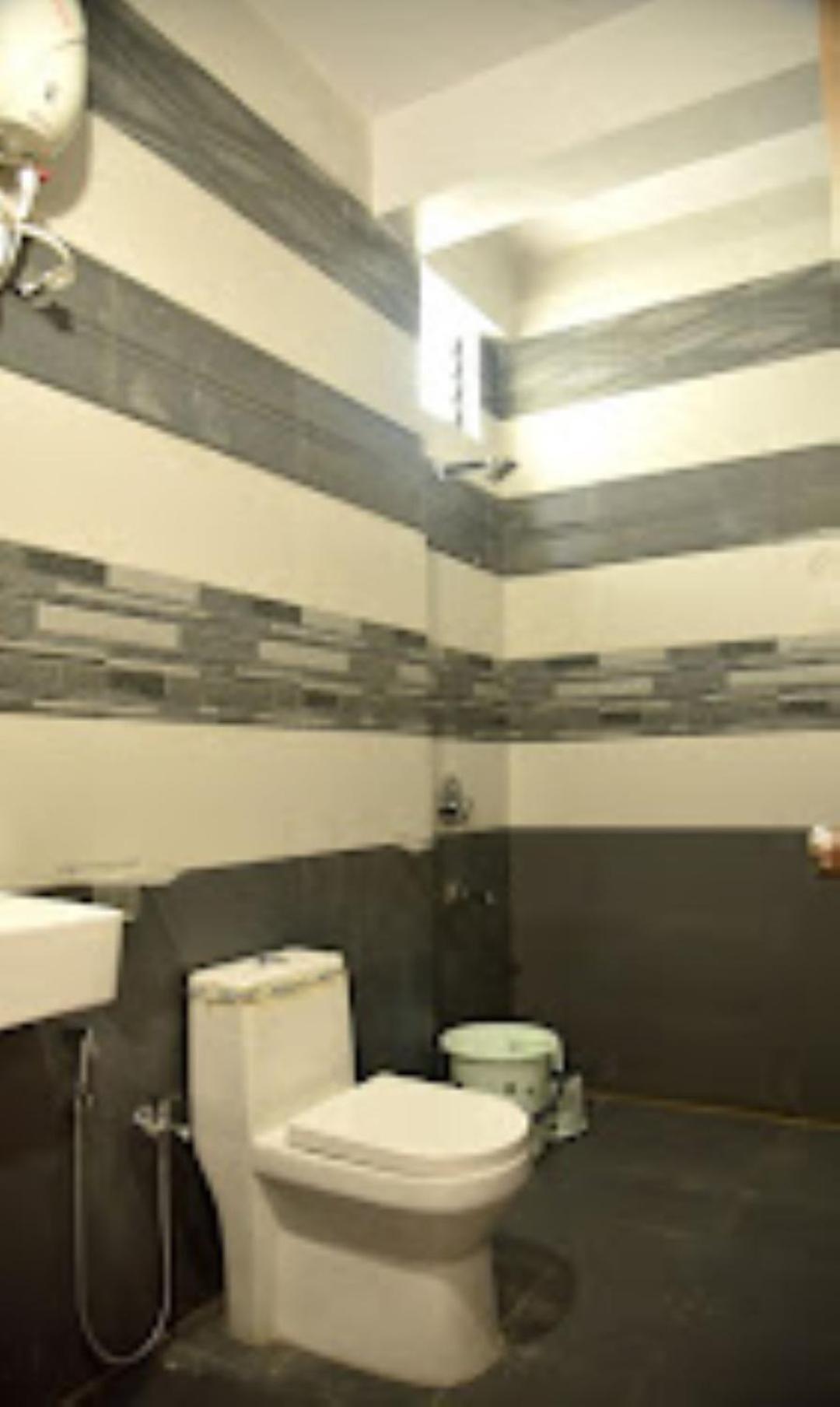Hotel Krish , Сомнатг Екстер'єр фото